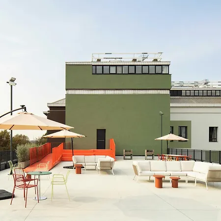 호텔 Blossom By Relife 2*